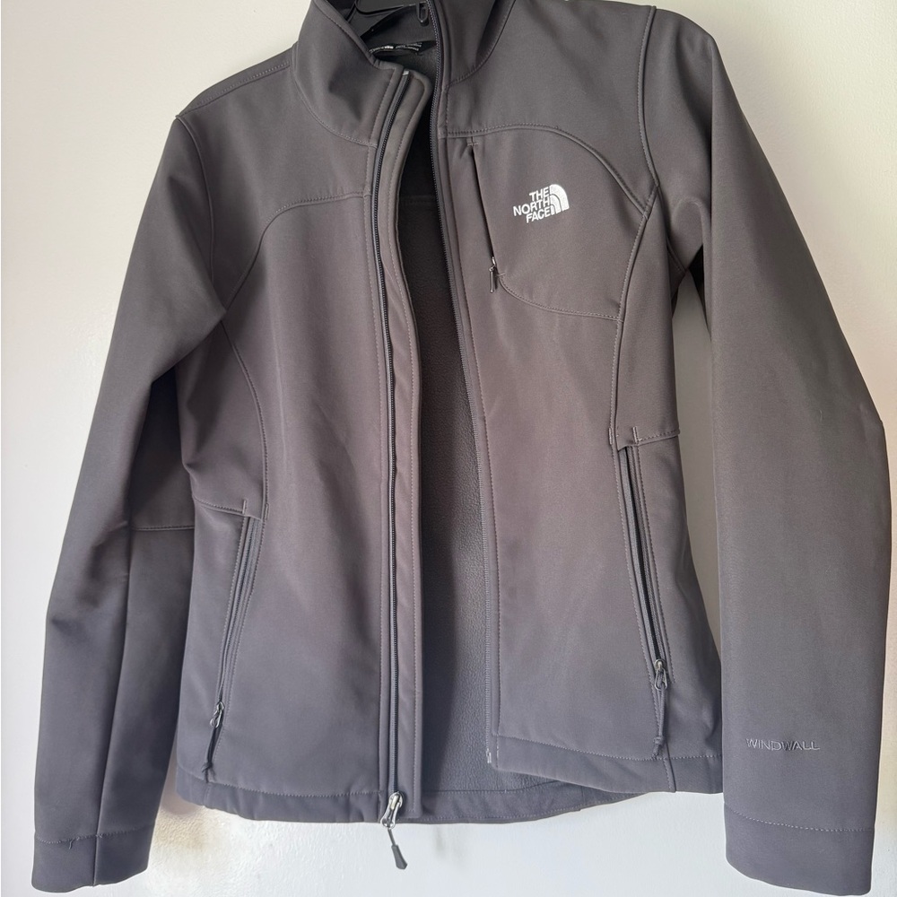 Women’s XS North Face WindWall Jacket